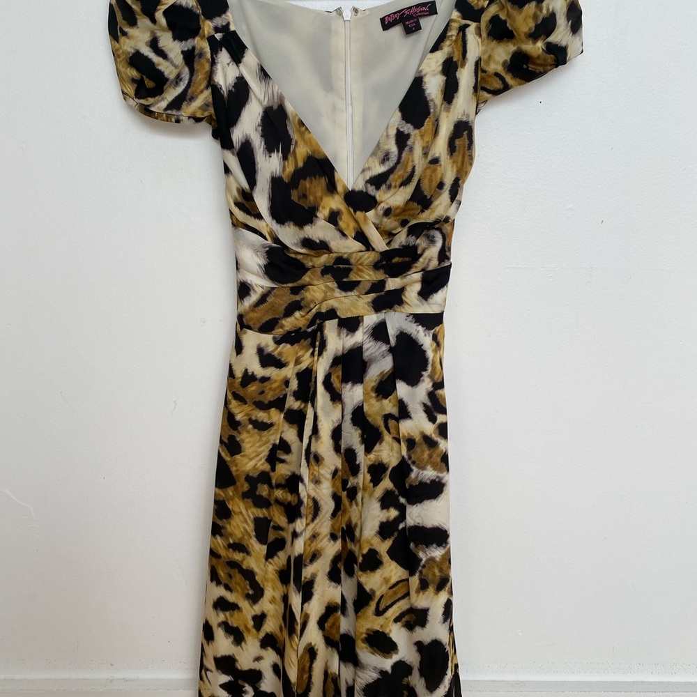 Betsey Johnson Tan leopard print Dress